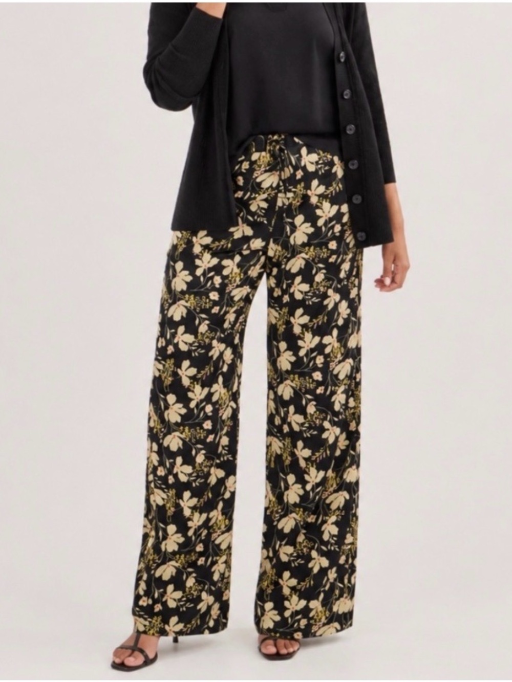 Cabi Set Up Pants #6696 Floral Wide Leg Pull On Pants M $139